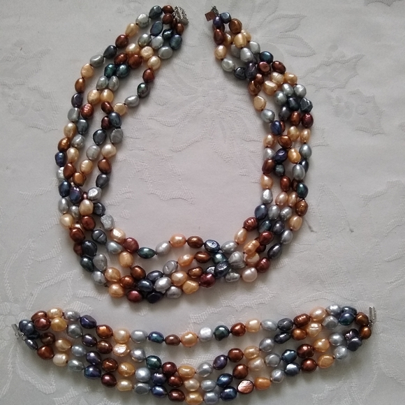 Pearls Multi color 4 rows necklace + bracelet